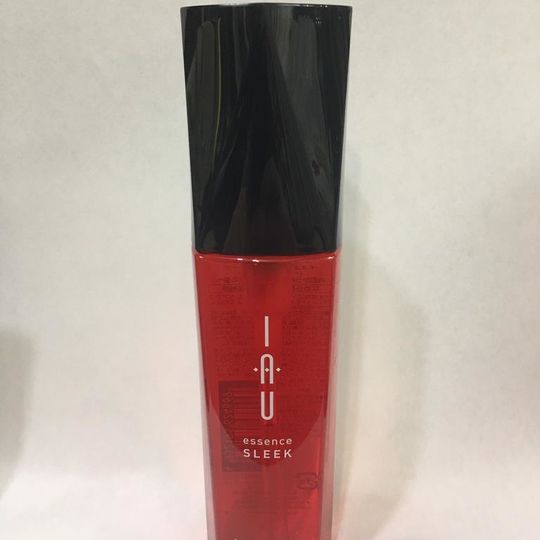 イオエッセンス　スリーク